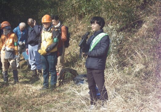参加者の皆様の前で挨拶
